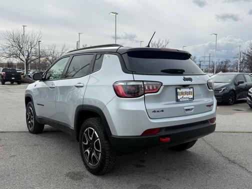 2024 Jeep Compass Trailhawk