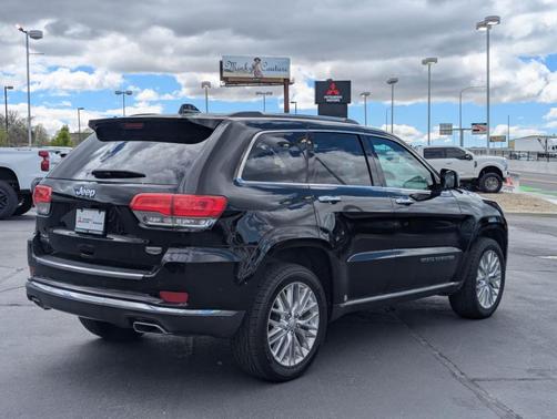 2018 Jeep Grand Cherokee Summit
