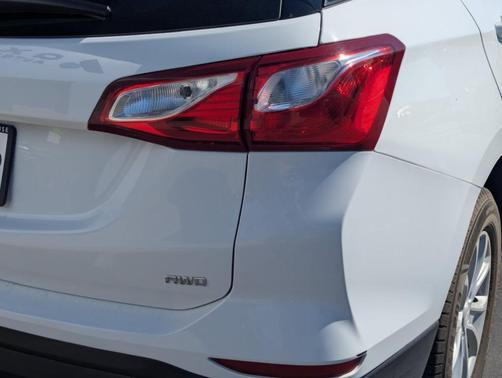 Summit White 2021 Chevrolet Equinox LS