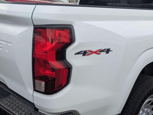 2023 Chevrolet Colorado WT