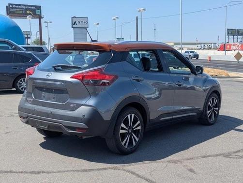 2020 Nissan Kicks SR