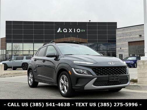 2022 Hyundai KONA SEL