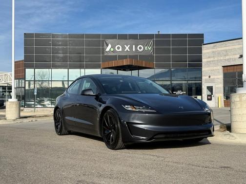 2024 Tesla Model 3 Performance