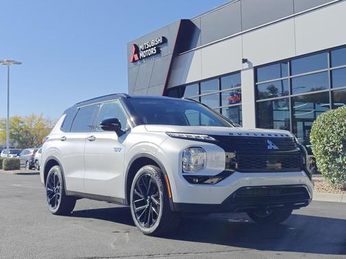 2025 Mitsubishi Outlander PHEV 