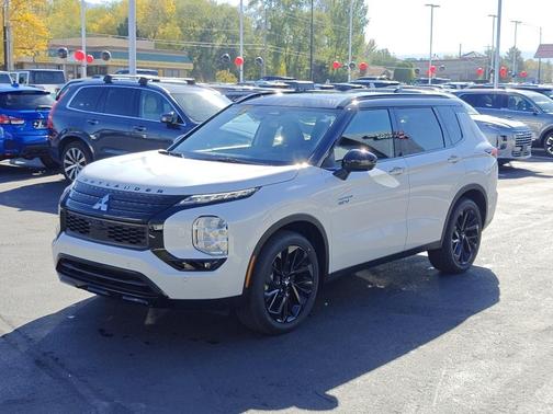 2025 Mitsubishi Outlander PHEV 