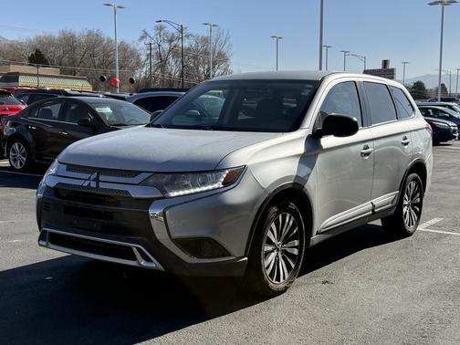2020 Mitsubishi Outlander 