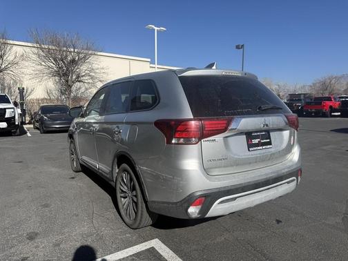 2020 Mitsubishi Outlander 