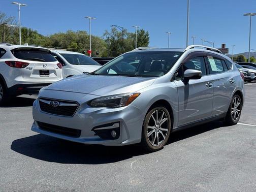 Ice Silver Metallic 2017 Subaru Impreza 2.0i Limited