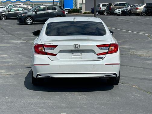 2020 Honda Accord Hybrid Touring