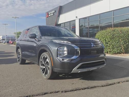 2025 Mitsubishi Outlander PHEV SE