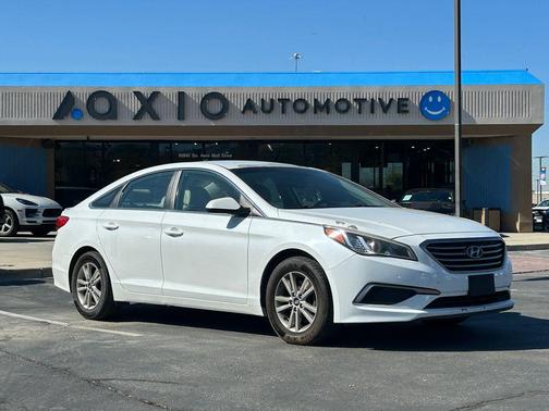 2017 Hyundai SONATA SE