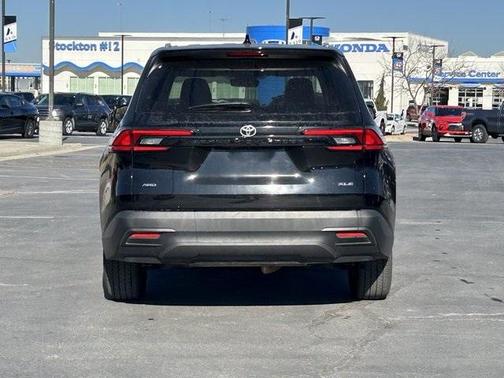 2025 Toyota Grand Highlander LE