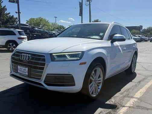 Ibis White 2018 Audi Q5 2.0T Prestige