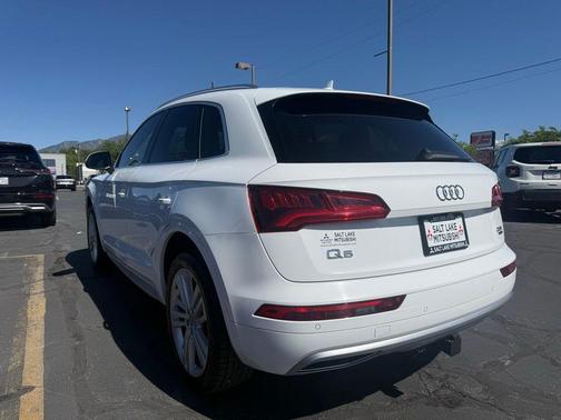 Ibis White 2018 Audi Q5 2.0T Prestige