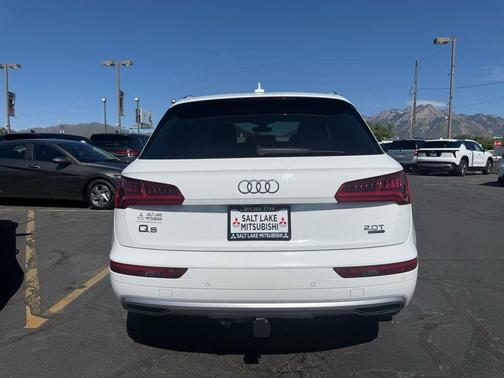 Ibis White 2018 Audi Q5 2.0T Prestige