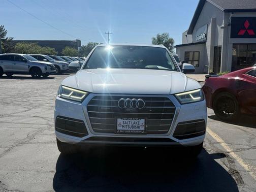 Ibis White 2018 Audi Q5 2.0T Prestige