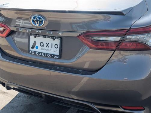 2021 Toyota Camry Hybrid XSE