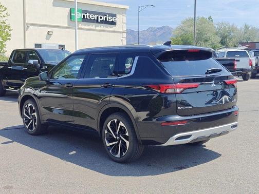 2025 Mitsubishi Outlander PHEV SEL