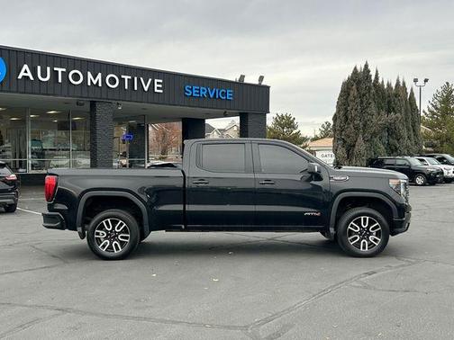 2022 GMC Sierra 1500 AT4