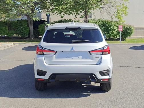 2025 Mitsubishi Outlander Sport 2.0 LE