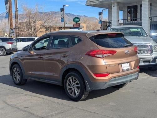 2016 Hyundai TUCSON SE