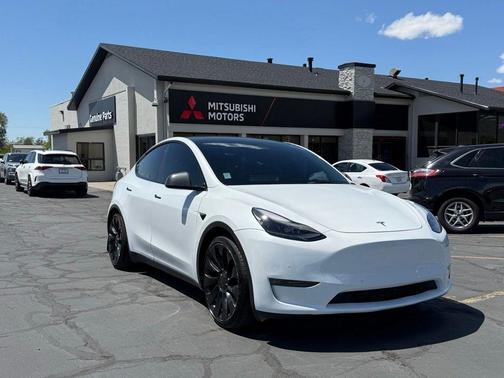 White 2022 Tesla Model Y Performance