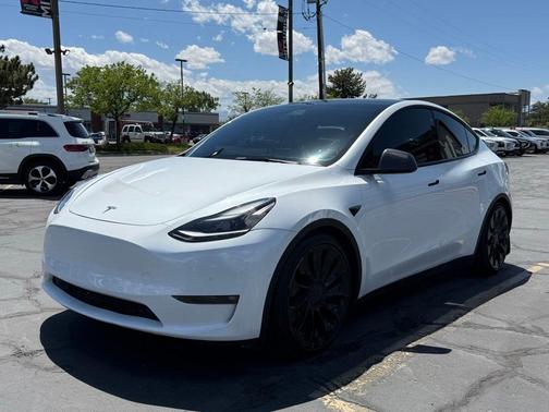 White 2022 Tesla Model Y Performance