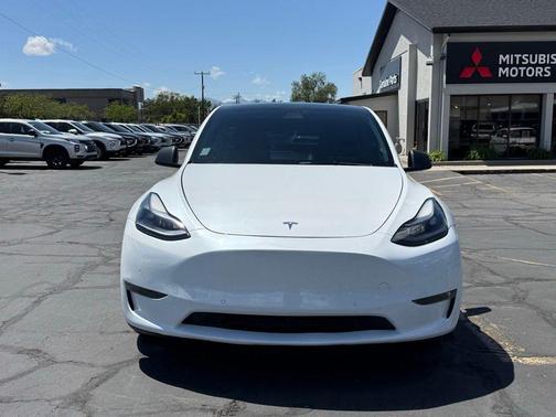White 2022 Tesla Model Y Performance