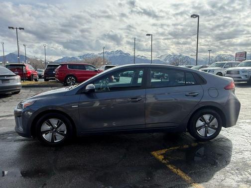 2020 Hyundai IONIQ Hybrid Blue