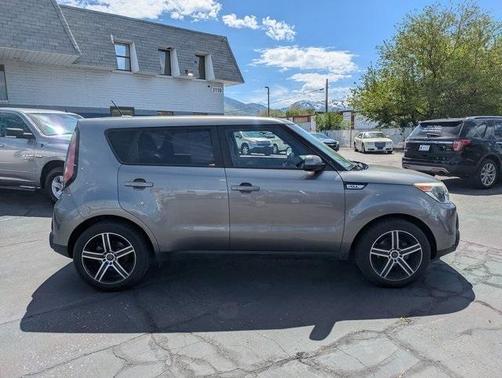2015 Kia Soul Base