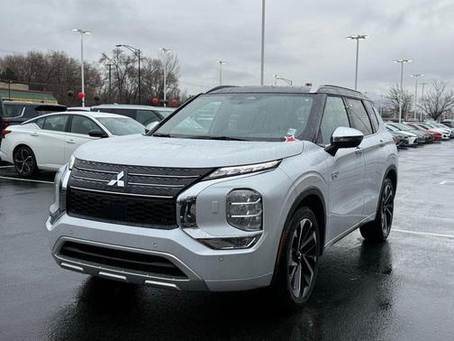 2025 Mitsubishi Outlander PHEV SEL