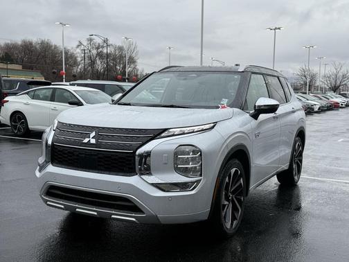 2025 Mitsubishi Outlander PHEV SEL