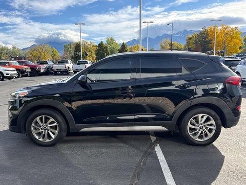 Black Noir Pearl 2018 Hyundai TUCSON SEL