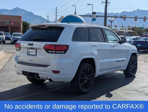 2022 Jeep Grand Cherokee WK Laredo