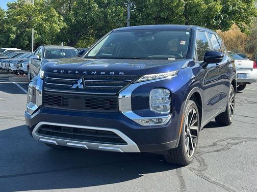 Blue 2024 Mitsubishi Outlander