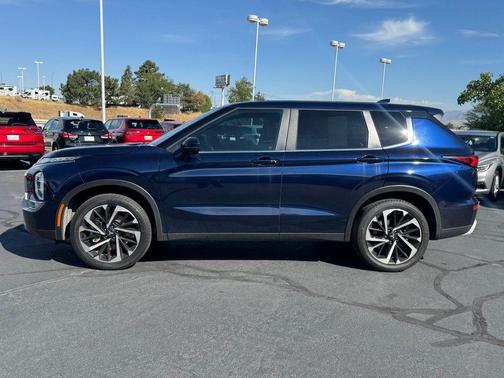 Blue 2024 Mitsubishi Outlander