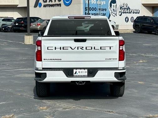 2022 Chevrolet Silverado 1500 Custom
