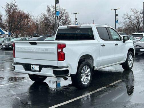 Summit White 2022 Chevrolet Silverado 1500 Limited Custom