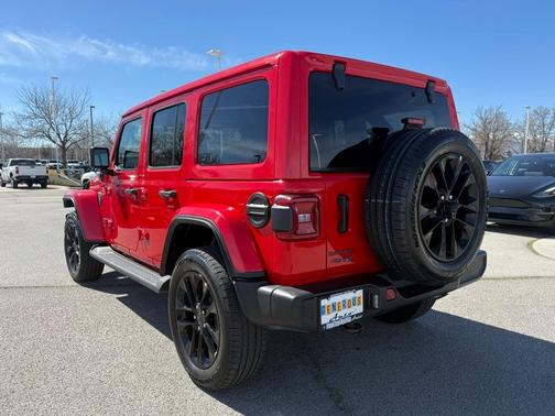2025 Jeep Wrangler 4xe Sahara