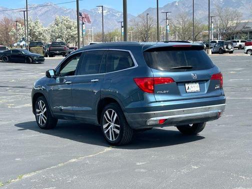 Blue 2017 Honda Pilot Touring