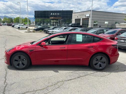2022 Tesla Model 3 Base