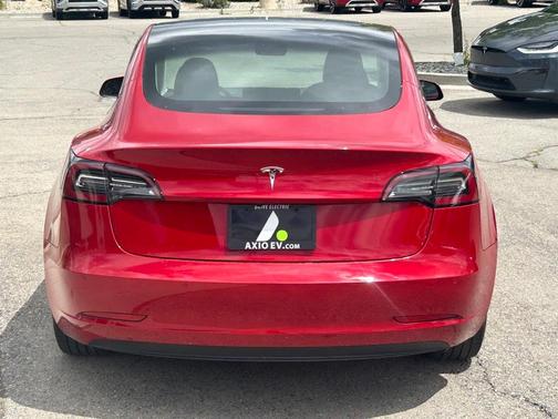 2022 Tesla Model 3 Base