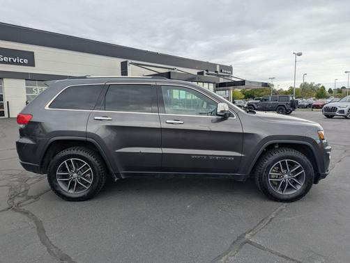 Granite Crystal Clearcoat Metallic 2018 Jeep Grand Cherokee Limited