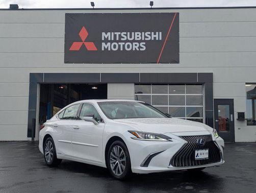 2021 Lexus ES 300h Base