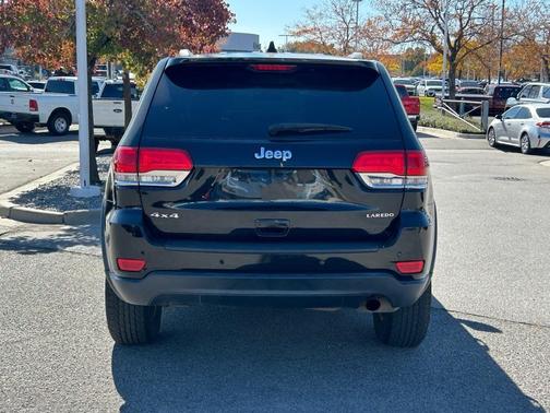 2018 Jeep Grand Cherokee Laredo E