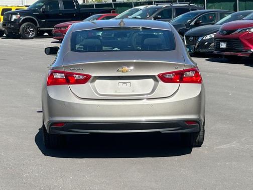 Mineral Gray Metallic 2023 Chevrolet Malibu LT