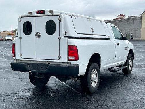 Bright White Clearcoat 2018 RAM 2500 Tradesman