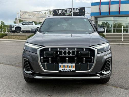 Samurai Gray Metallic 2025 Audi Q7 55 Premium Plus