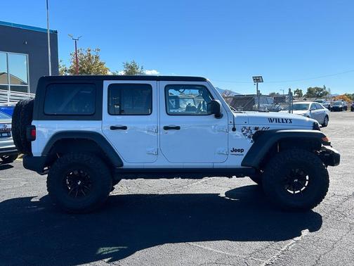Bright White Clearcoat 2021 Jeep Wrangler Unlimited Sport