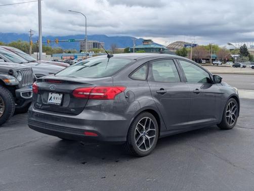 Magnetic 2017 Ford Focus SEL